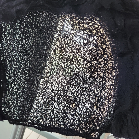 Sexy Sheer Black Top Trouvè Small Ruffled Gorgeous Flattering Keyhole Button - Picture 3 of 12